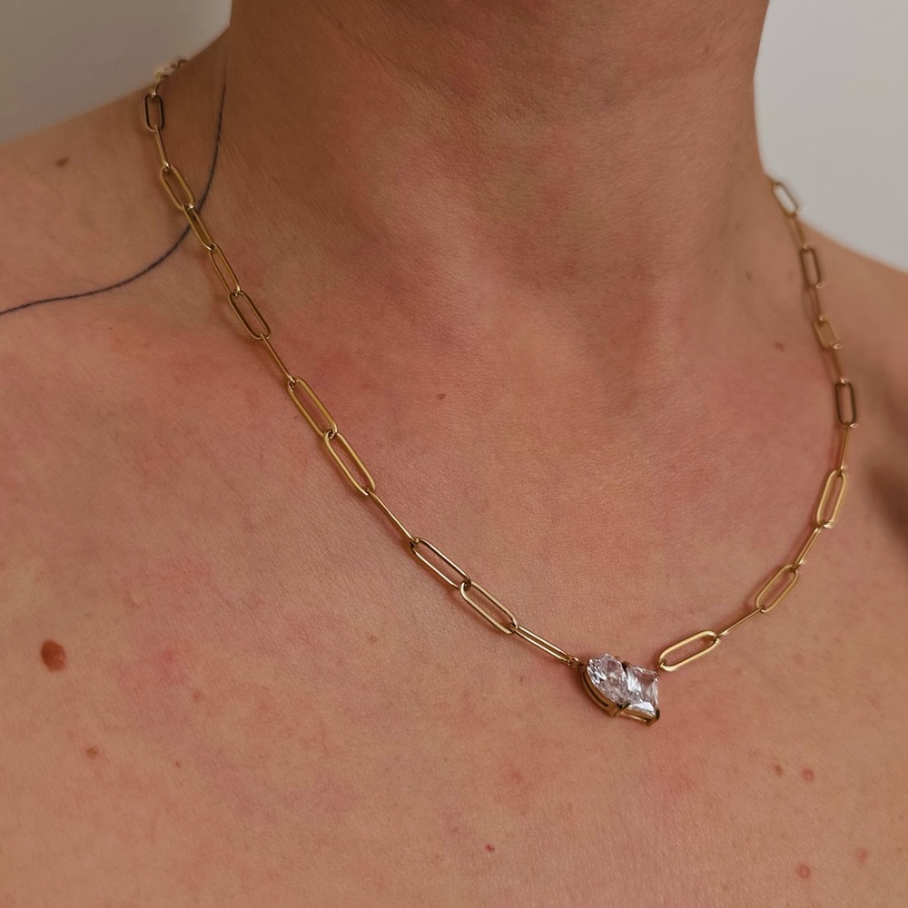 New Luminous Solitaire Pendant - Picture 3 of 12